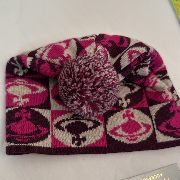 Vivienne Westwood VINTAGE 2012 Junior hat 100% wool brand new - Picture 3 of 8